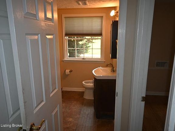 5th image of 4412 Stony Brook Dr