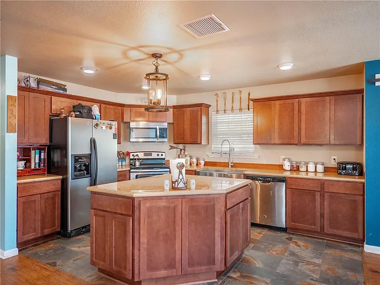 691 Tamarack Dr — Photo 13