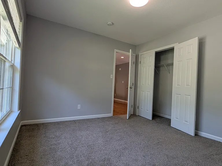 1130 Twin Hill Ln — Photo 21