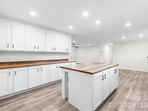 4th image of 1120 Hammond Carnes Rd