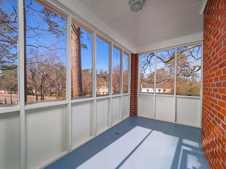 2724 Gervais St — Photo 15