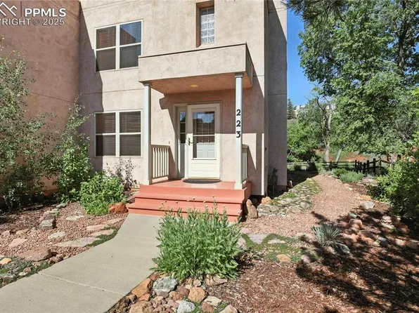 223 Beckers Ln, Manitou Springs, CO 80829