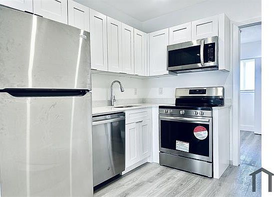 5th image of 7291 Gary Ave APT 26