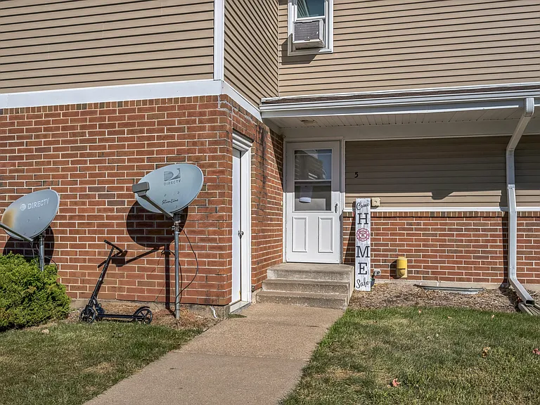 1425 N Water St — Photo 27