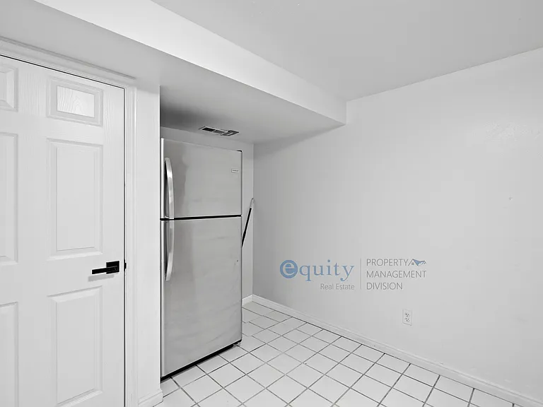 7705-7707 S Sandra Way #7707-B — Photo 7