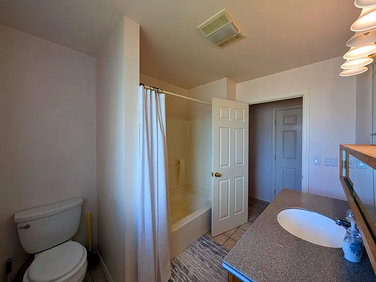 1616 Jefferson St — Photo 18