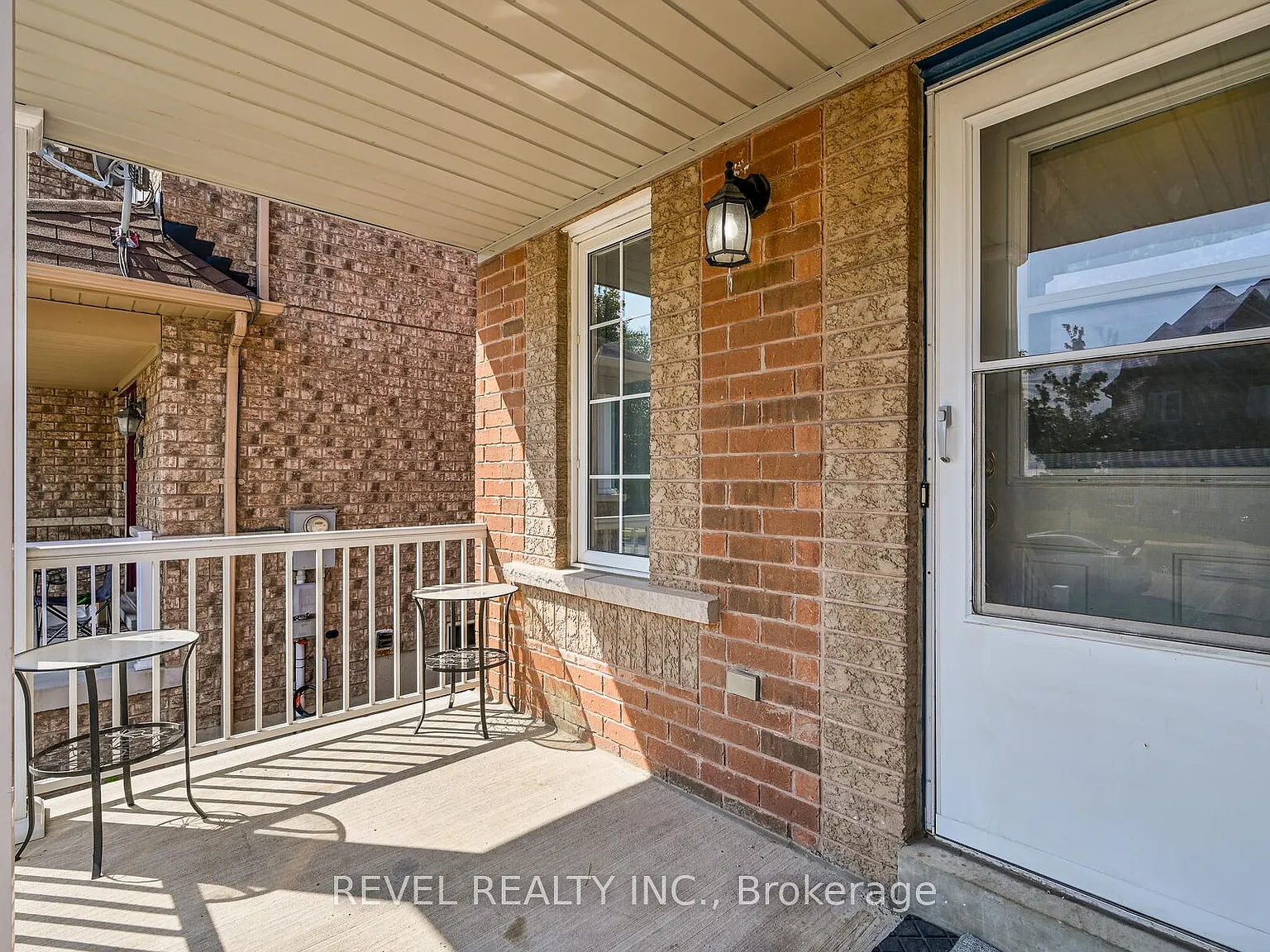 3 bed, $3,000 — Photo 2