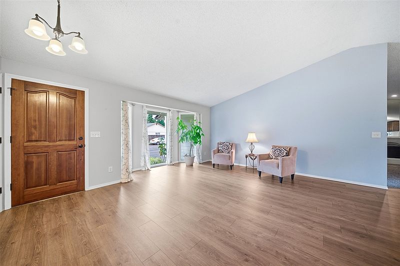 3rd image of 10417 NW 24th Avenue