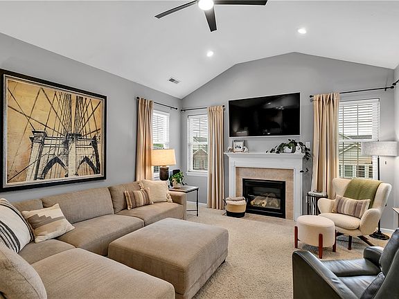 5th image of 2132 Clerkenwell Ln