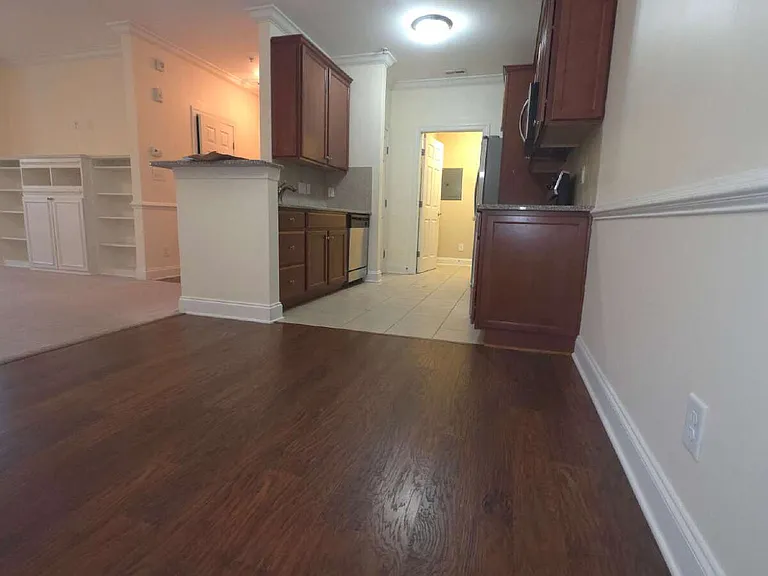 321 Gallery Dr #202 — Photo 41