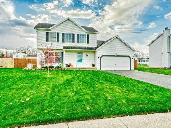 309 Chadlee Dr, Brockport, NY 14420