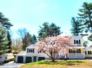 60 Cynthia Rd, Tewksbury, MA 01876