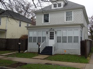 1916 La Salle St, Racine, WI 53402