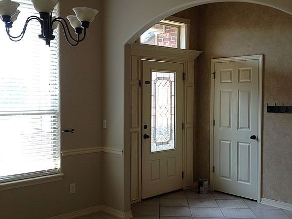 Dining / Entry