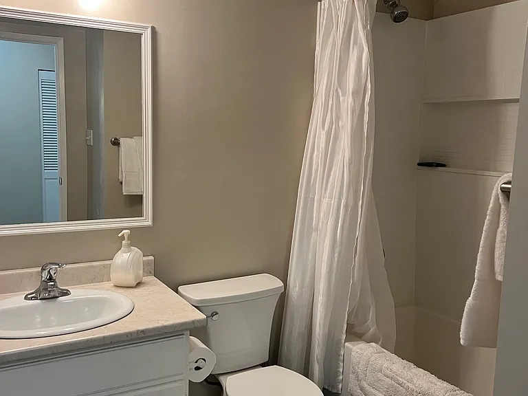 1024 Fairfield Rd #203 — Photo 10