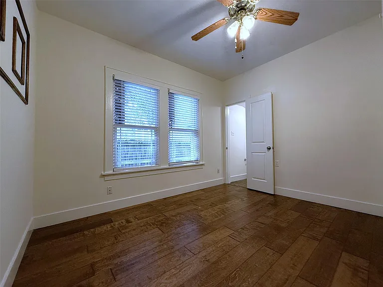 1011 Nadine St — Photo 12