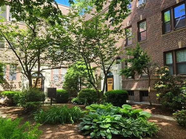 31 Winslow Rd APT 3, Brookline, MA 02446