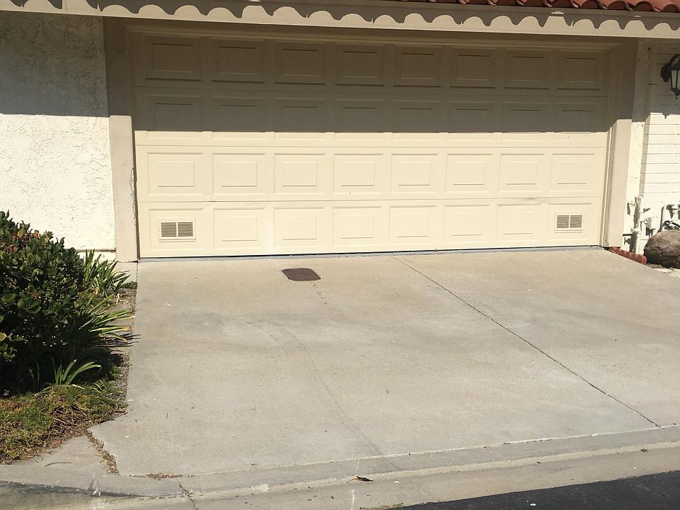 1st image of 233 Red Oak Ave