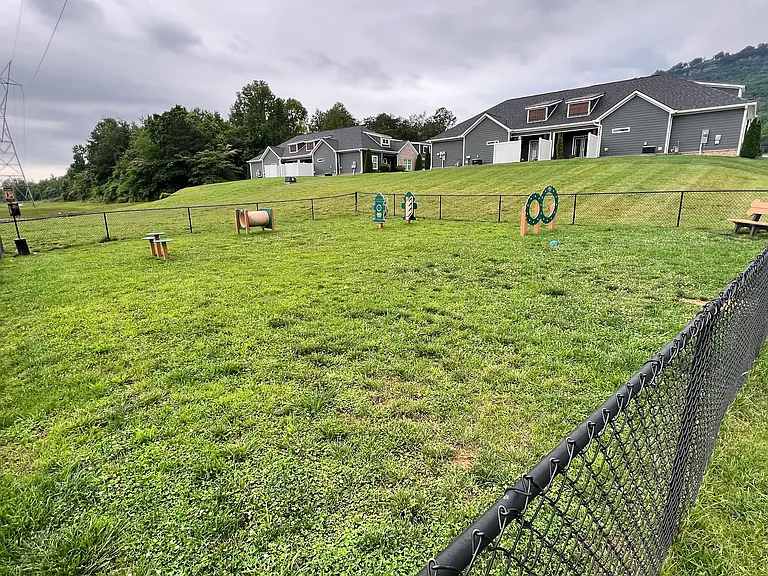 847 Wellstone Dr — Photo 39