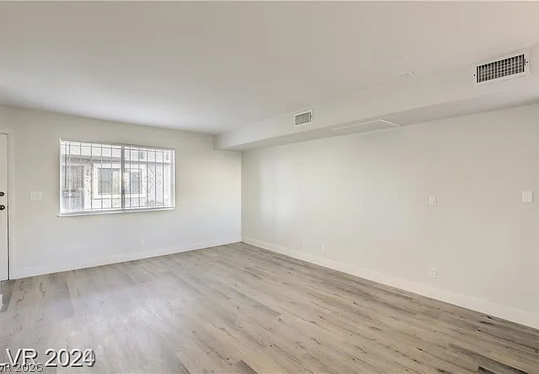 1436 N Jones Blvd — Photo 9