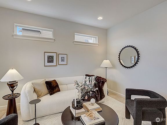5th image of 2920 84th Avenue NE