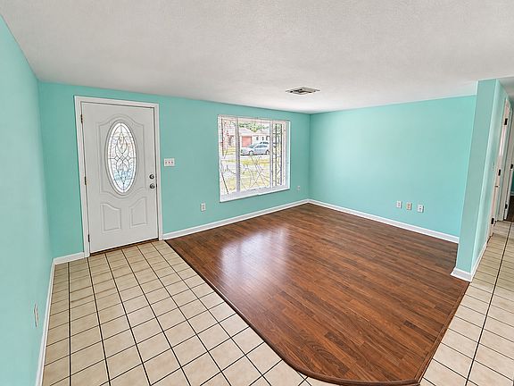 4th image of 7529 Redcoat Ave