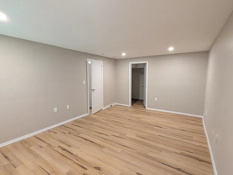 48A119 Avonwood Rd #119 — Photo 16