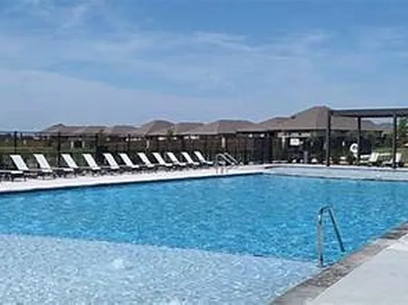 200 Tanager Dr, Rhome, TX 76078