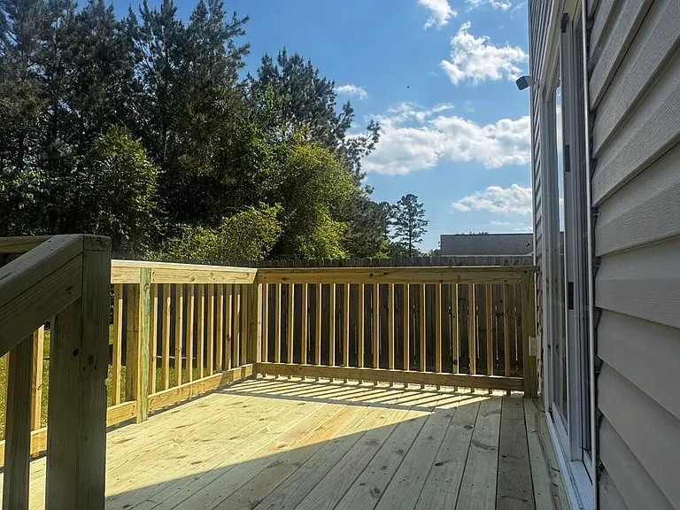 104 Republic Ct — Photo 23