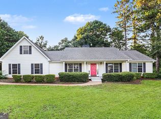 84 Hidden Lakes Ct, Newnan, GA 30263