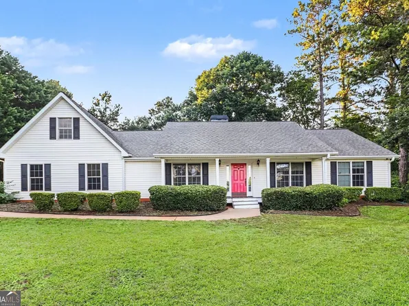 84 Hidden Lakes Ct, Newnan, GA 30263