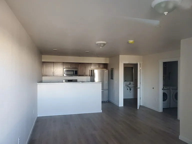 808 D St #C — Photo 4