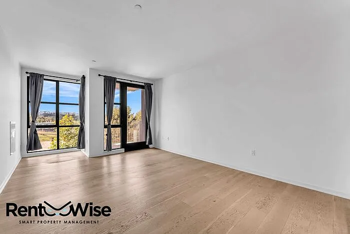 451 Donahue St #307 — Photo 5