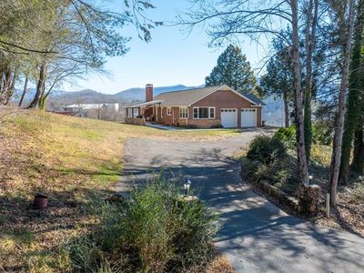 312 Dryman Rd, Franklin, NC, 28734