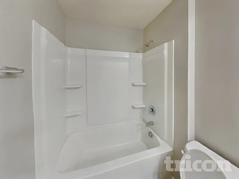 7553 Poplar Meadow Ln — Photo 15