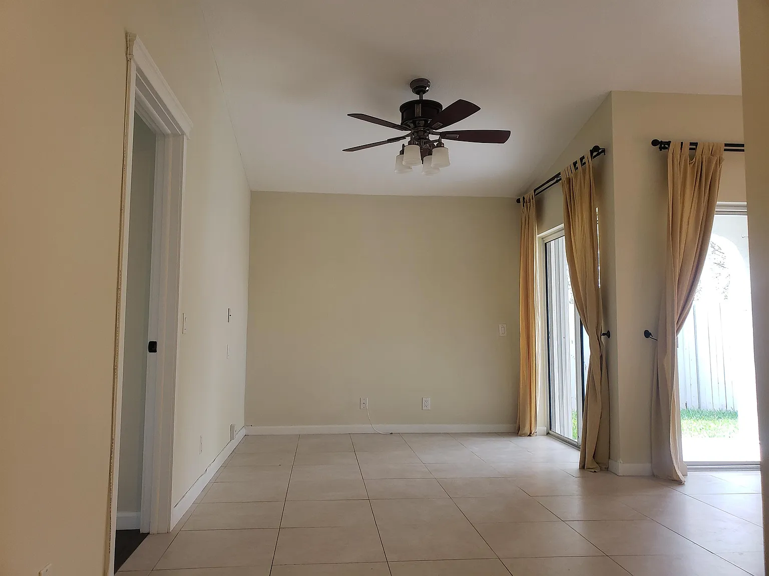 1494 Springside Drive - 1 — Photo 2