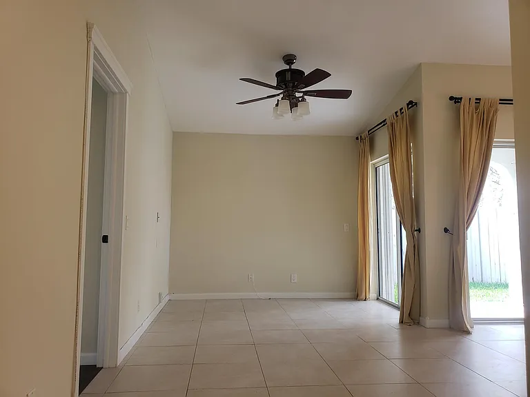 1494 Springside Dr #1 — Photo 2