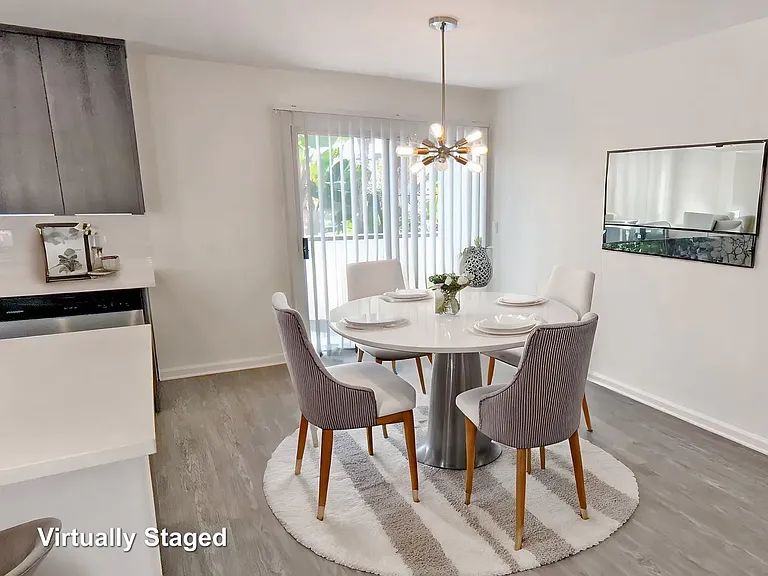 520 N Virgil Ave #8 — Photo 6