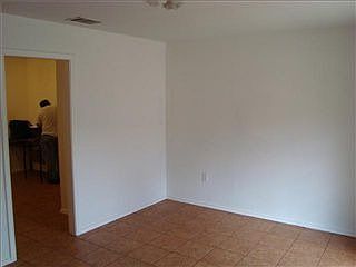 4th image of 5902 Cedardale Dr