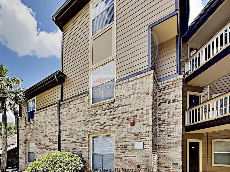 1st image of 498 N Pin Oak Pl APT 102