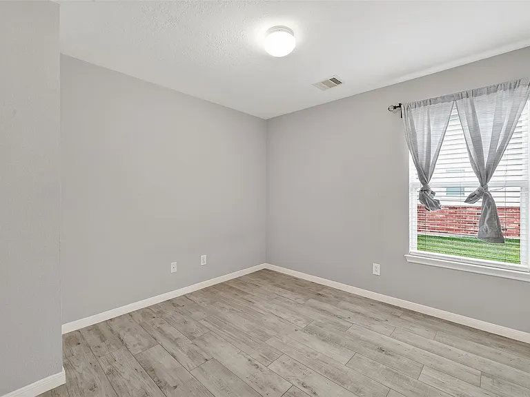 20610 Moonrise River Ln — Photo 35