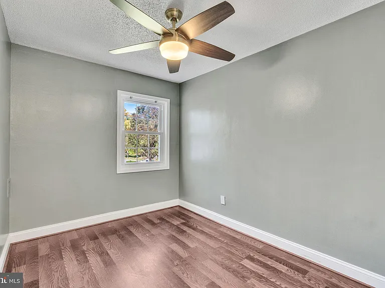 2237 Farrington Ave #203 — Photo 18
