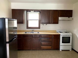 212 1/2 7th St #1/2, Nevada, IA 50201