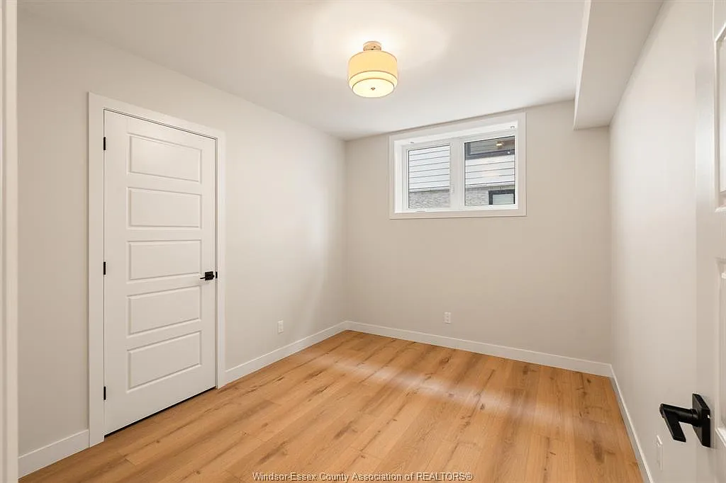2 bed, $2,000 — Photo 4