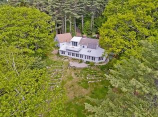 35 Crows Nest Dr, Freeport, ME 04032