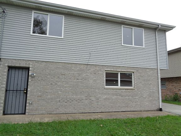2nd image of 14442 Hoyne Ave