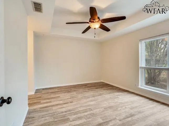 3037 Cunningham Dr — Photo 10