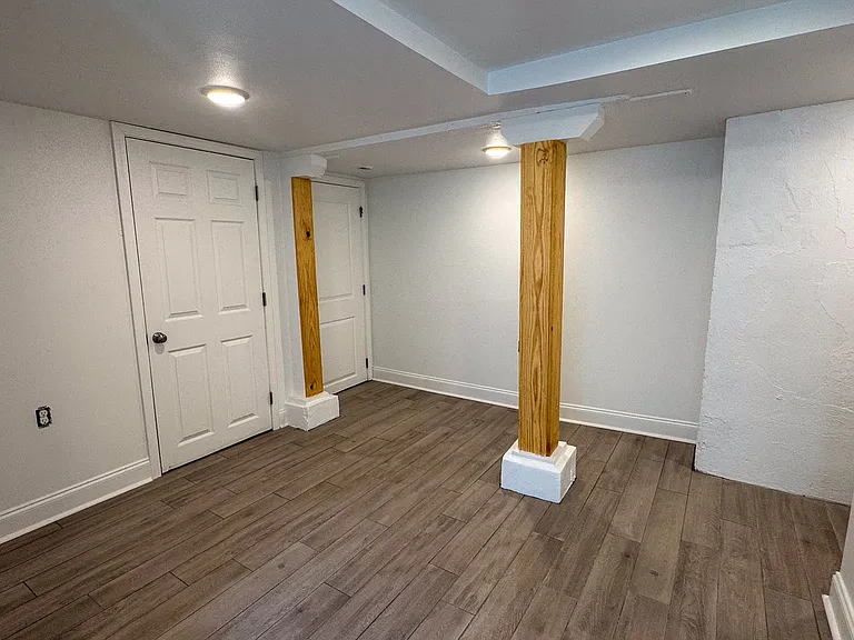 Freshly Renovated 2bd/1ba with New Appliances Near Campus — Photo 5