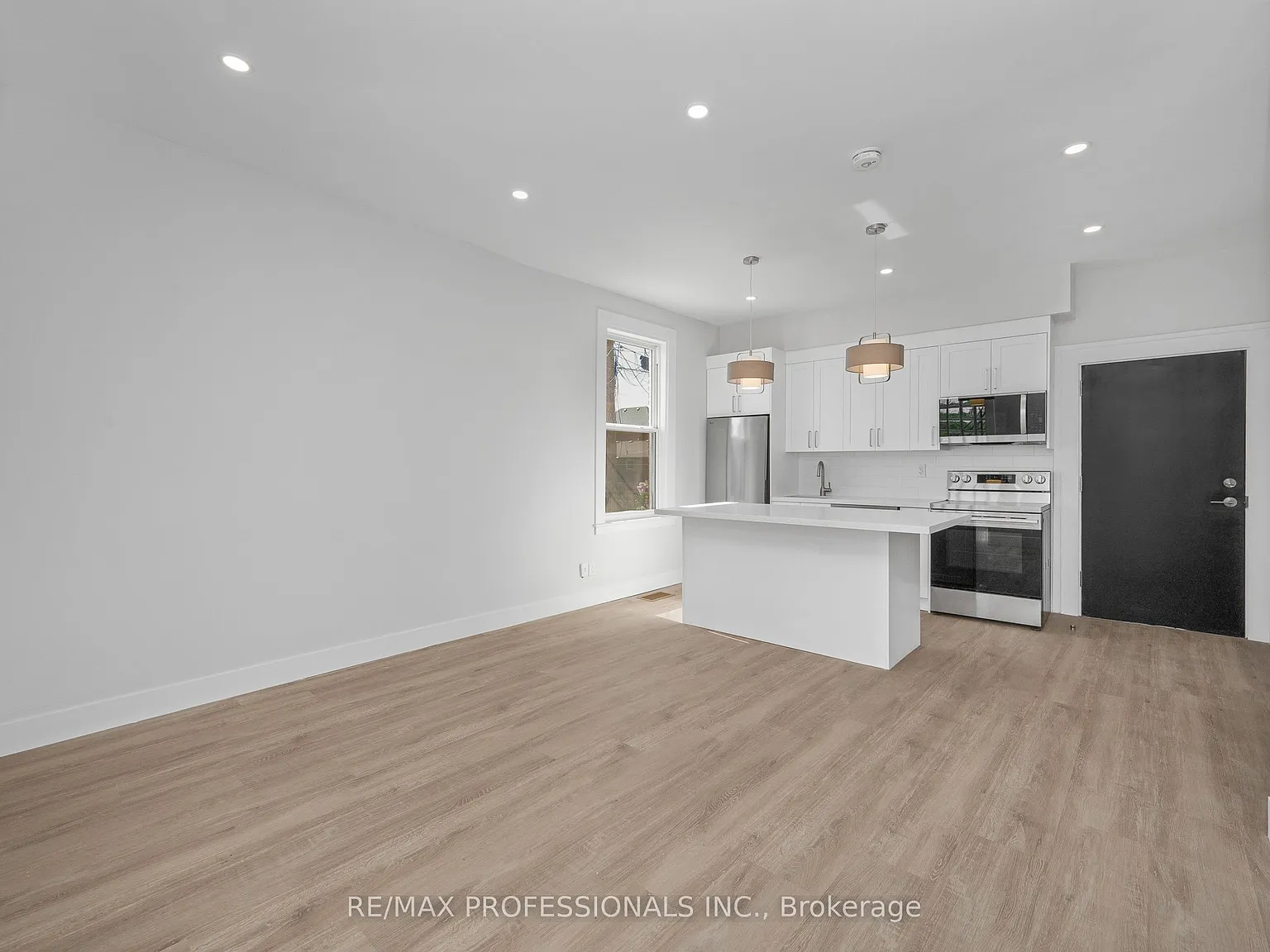 2 bed, $2,000 — Photo 3