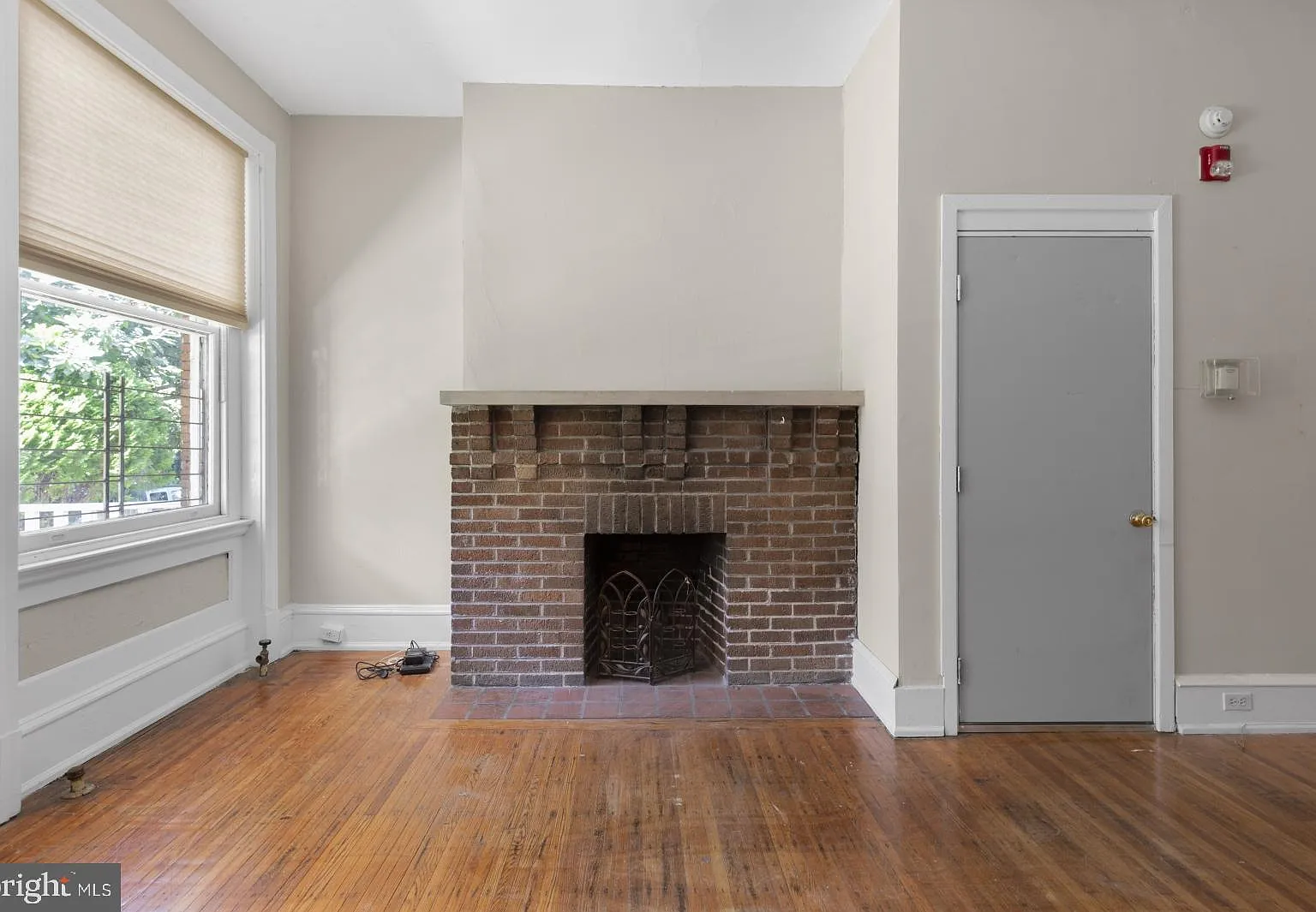 1 bed, 1.0 bath, $1,350 — Photo 3